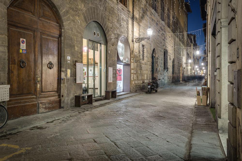 Отель Residenza D'Epoca Borgo Albizi Флоренция Экстерьер фото